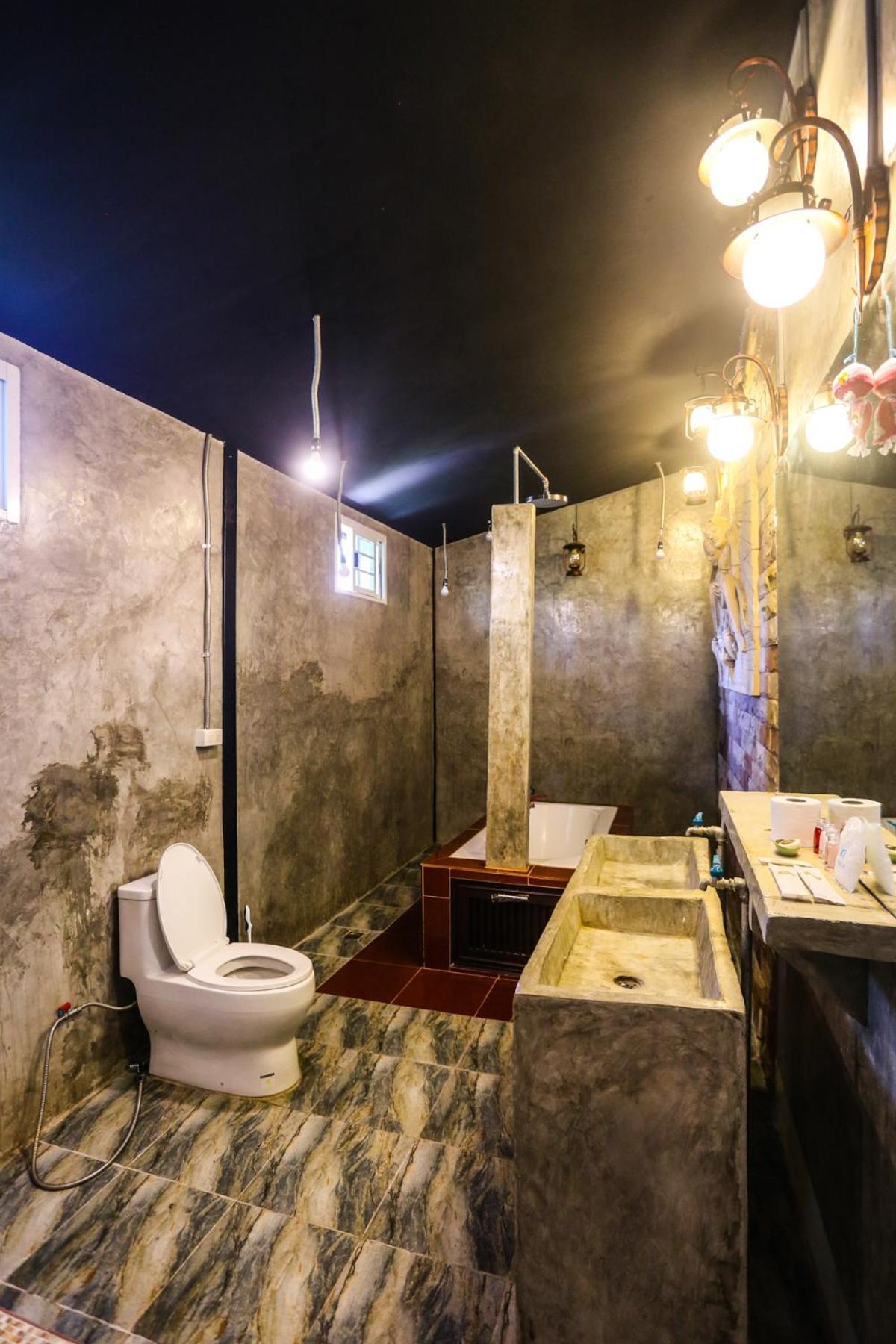 Phalaburi By Dreamhouse Ban Phala